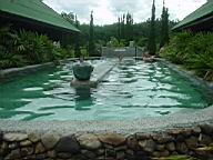 072 - 0706 - sources thermales de Pai - chaude la piscine.jpg